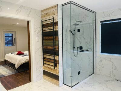 Superior Master King Ensuite with Spa Bath - Image 7