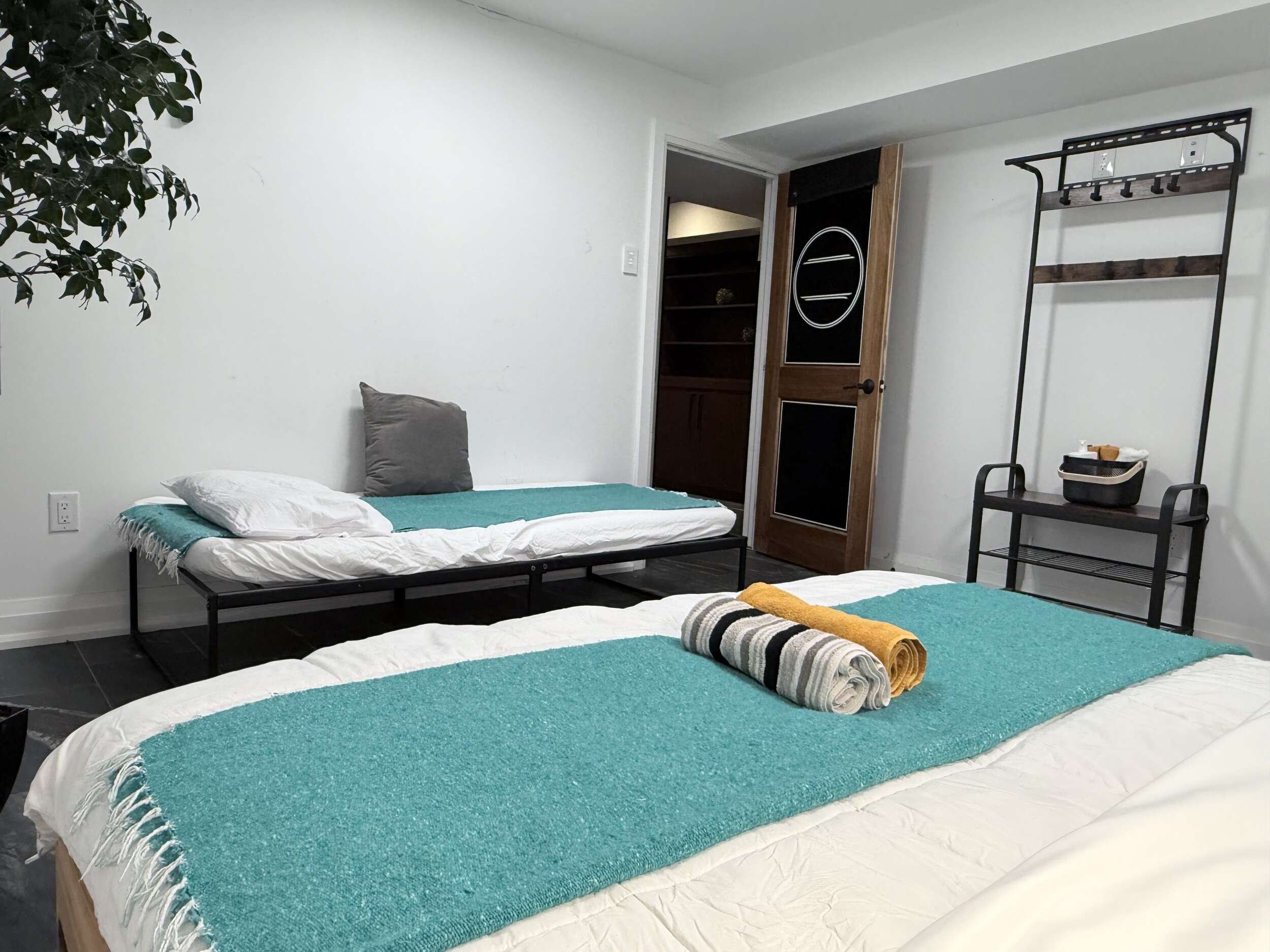 B01-Comfort King Room - Image 3