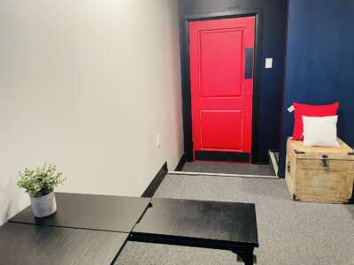 B07-A Luxurious Room - Image 7