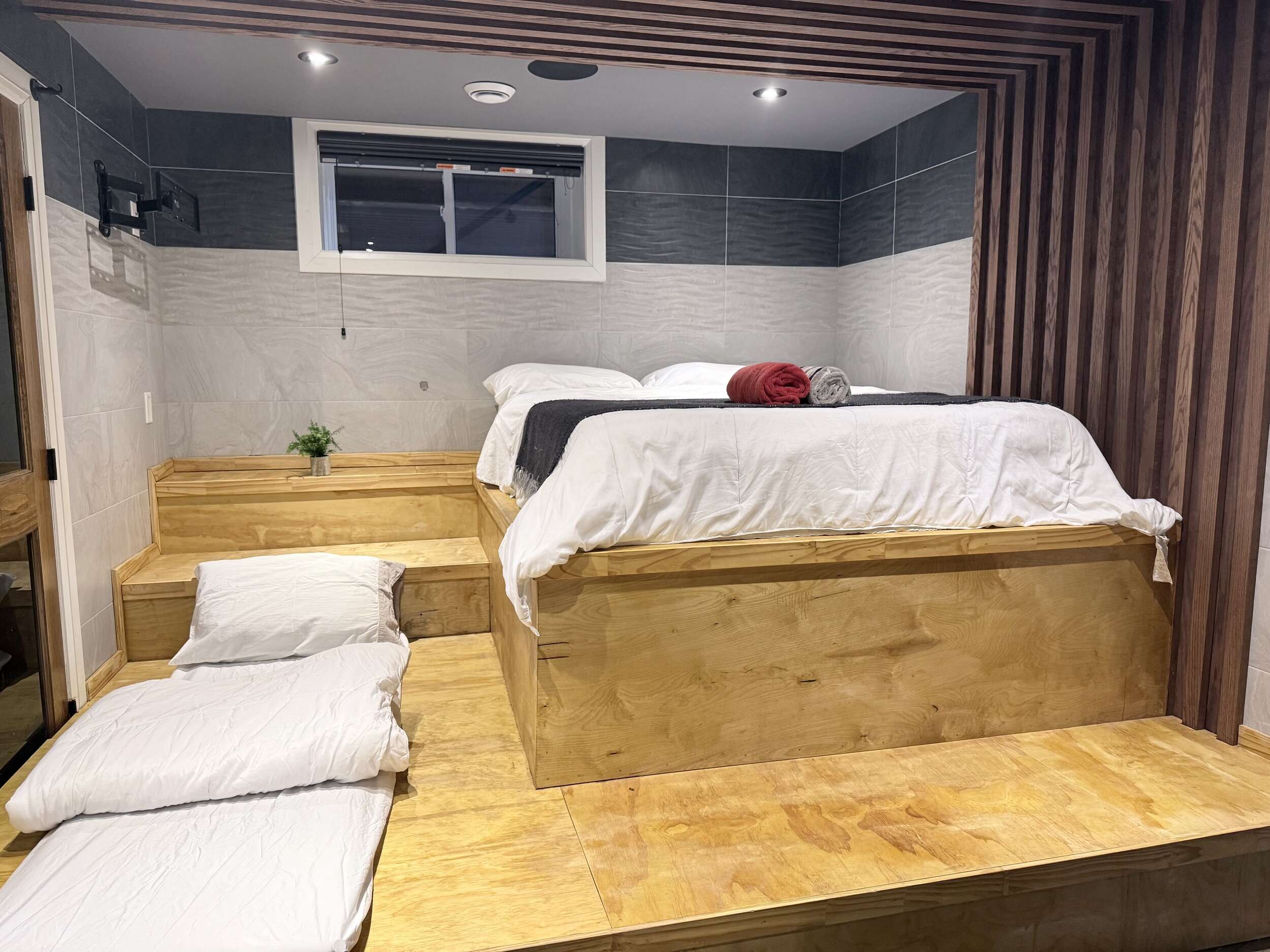 Group Accommodations - Image 10