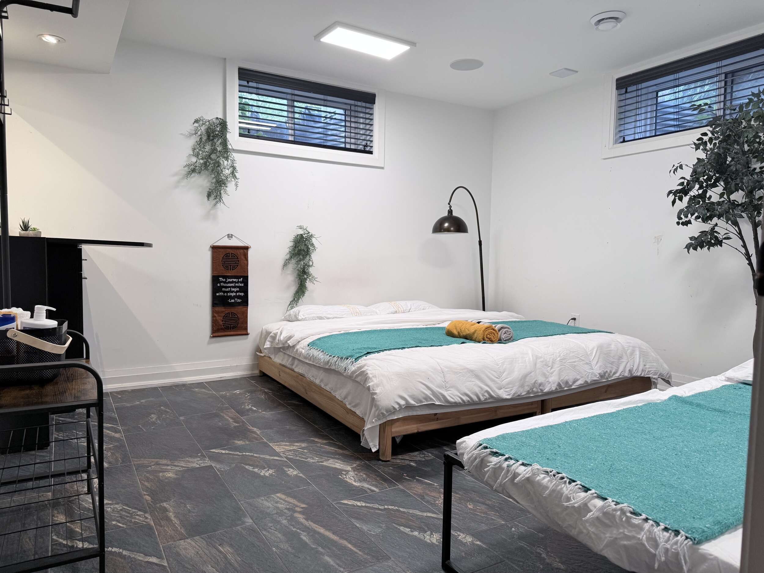 B01-Comfort King Room - Image 2