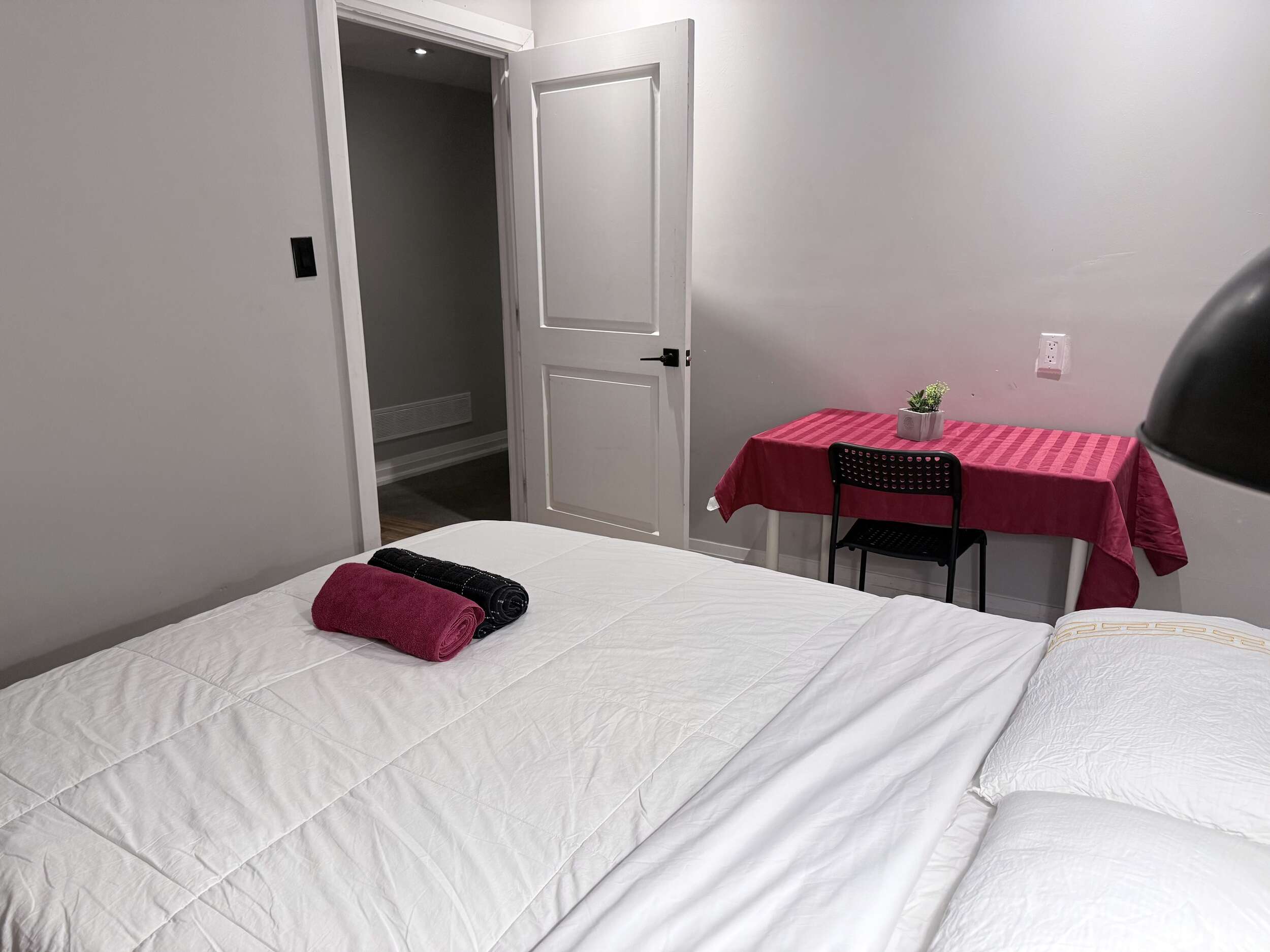 B08-Humility Queen Room - Image 3