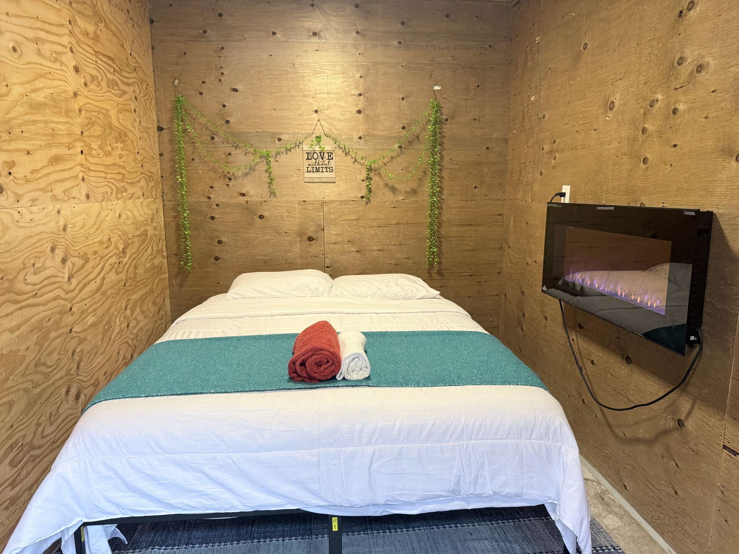 G02-Garden Queen Room