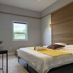 211-Premier King Room