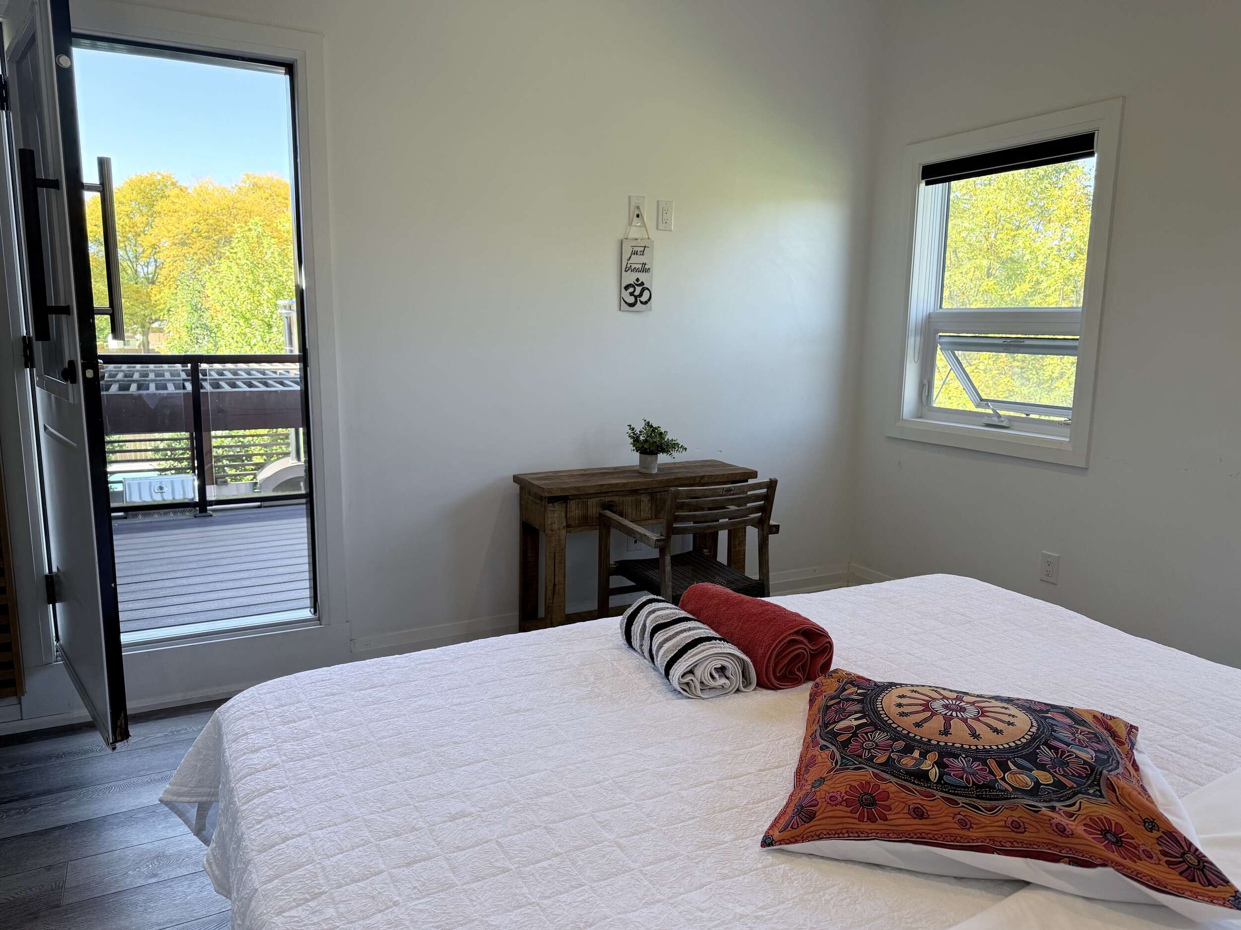 212-Peace King Suite with Private Balcony - Image 8